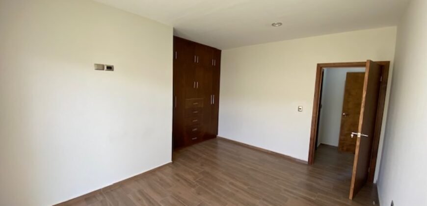 Casa Scorpio 310