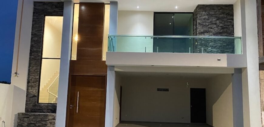 Casa Scorpio 310